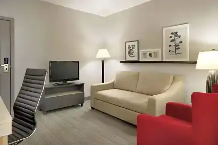 Country Inn & Suites by Radisson, East, KY - 22
