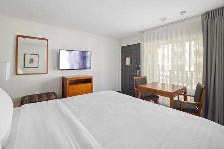 Vagabond Inn - 59