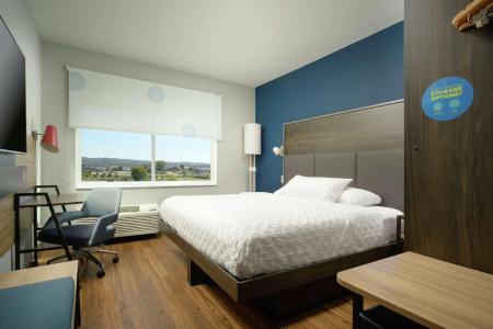 Doubletree by Hilton Hamilton Place - 6