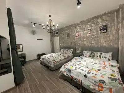 Lucas Inn - 52