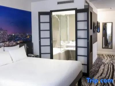 Novotel Paris 14 Porte d'Orléans - 85