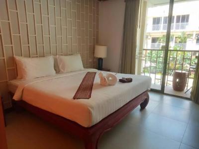The Top Patong Resort - 1