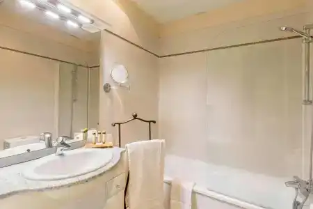 Hôtel Le Maxime - Best Western Signature Collection - 8
