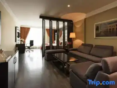 Best Western Plus - 8