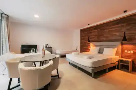 Bamboo Suites Boutique - 132