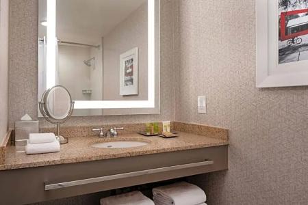 Hilton Seattle - 56