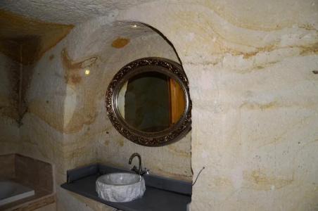 Golden Cave Suites - 91