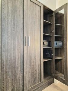 Astor Court - 10