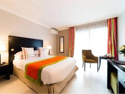 Hôtel Hélios - 106