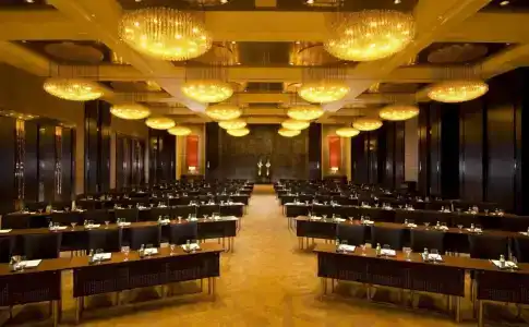 DoubleTree by Hilton Beijing - 22