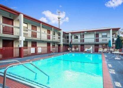 Red Roof Inn Dallas/Richardson - 16
