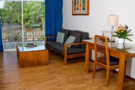 Cullen Bay Resorts - 37