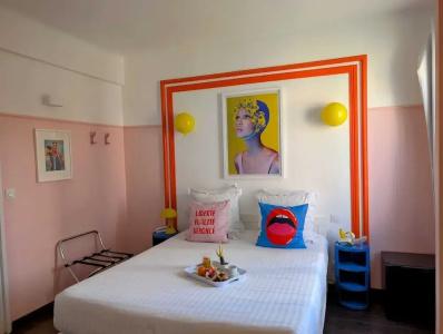 Hôtel Mademoiselle - 58