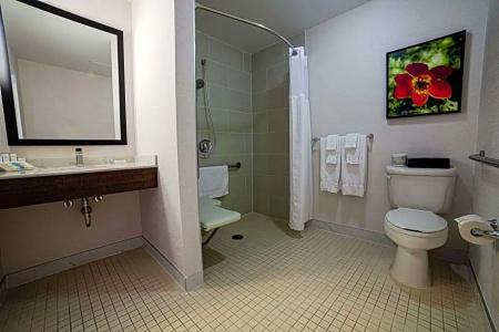 Hilton Garden Inn Montreal Airport - 43