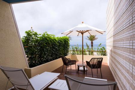 DoubleTree by Hilton Okinawa Chatan Resort - 28