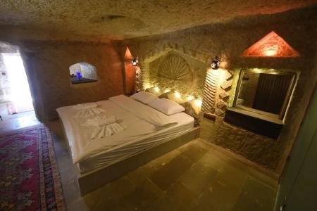 Seraphim Cave - 48