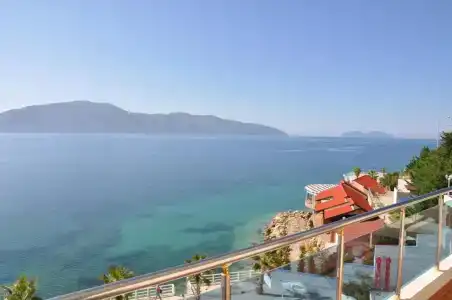 Coral & Resort - 40