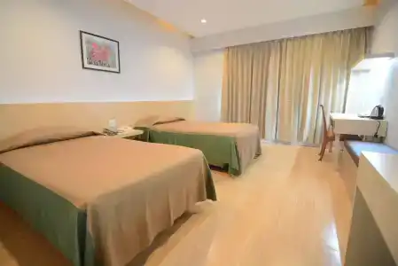 Charoen - 1