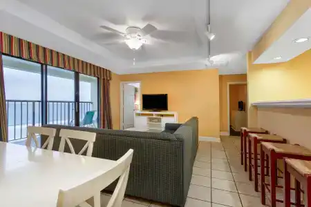 Ocean Club a Ramada by Wyndham - 12