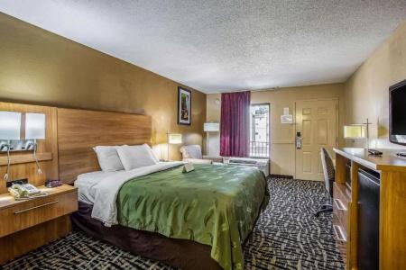 Quality Inn - 34