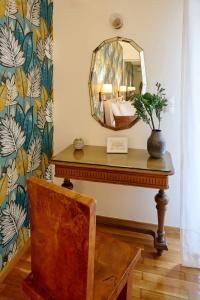 Rastoni Athens Suites near Acropolis at Tsatsou street - 10