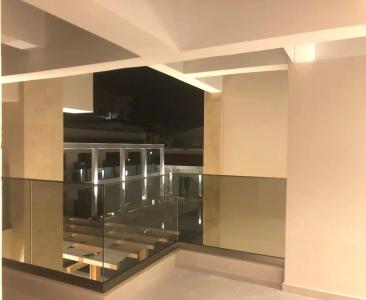 Mirror - 12
