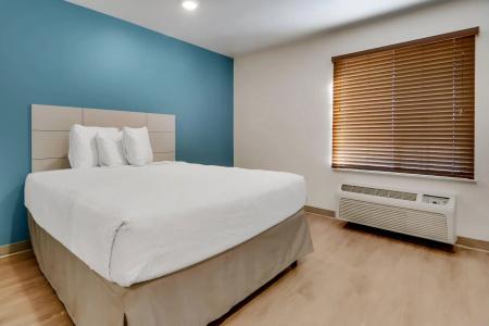 WoodSpring Suites - 37