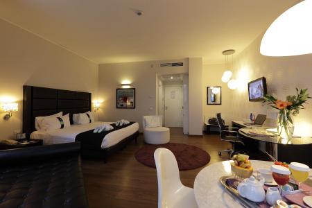 Holiday Inn Genoa City, An Ihg - 35