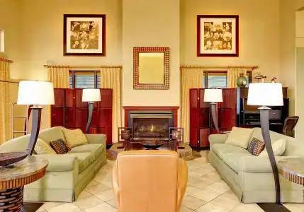 Phoenix Inn Suites - - 3