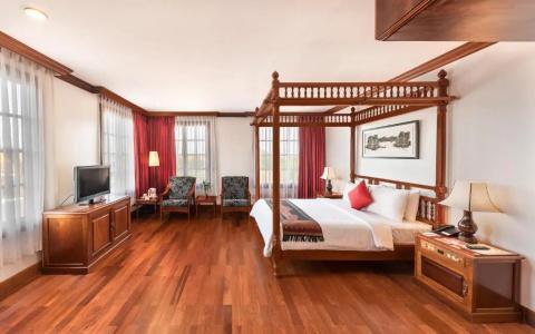 Royal Crown & Spa - 114