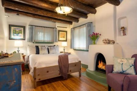 Inn of the Turquoise Bear - 121