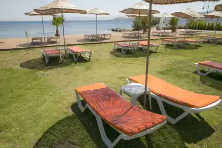 Sea Side Beach Club - 19
