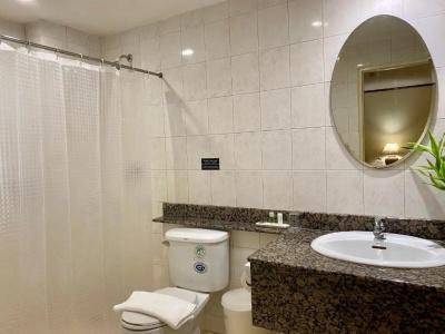 Surin Bay Inn - 6