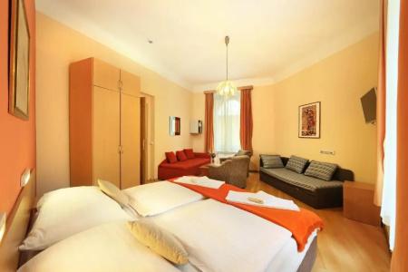 Golden City Garni - 50