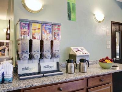 Quality Inn & Suites Austin Airport - 10