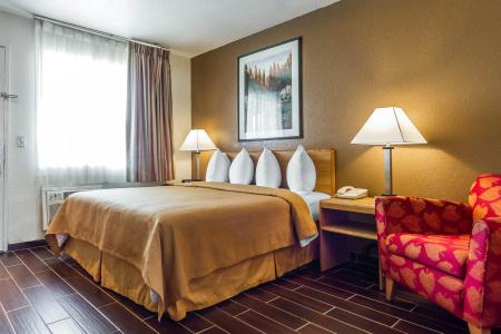 Quality Inn Airport - 6