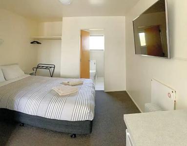 Adelaide - 31