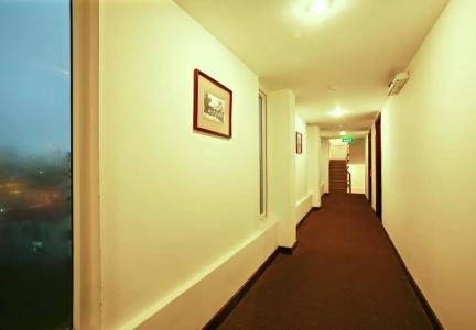 Serene Shining & Spa - 8