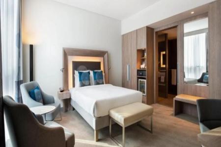 Novotel Bur Dubai - Healthcare City - 11