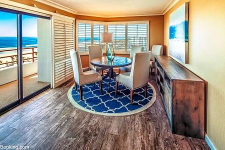 The Waterfront Beach Resort, A Hilton - 223