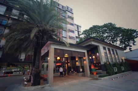 Pak Ping Ing Tang Boutique - 4