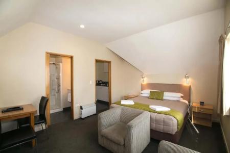 Allan Court - 134