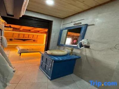 Nar Cave - 165