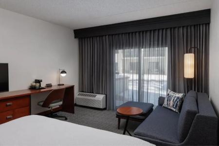 Courtyard by Marriott Denver Central Park - 28