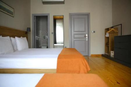 Roco Beyoglu - 84