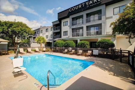 Courtyard by Marriott Northeast/Fort Jackson Area - 19