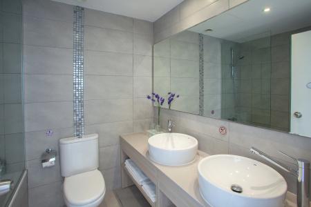 Limanaki Beach & Suites - 10