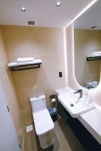 Rest Bugis (Sg Clean, Staycation Approved) - 78
