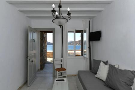 Parian Lithos Residence - 43