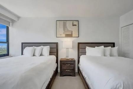 The Alexander All Suites - 535